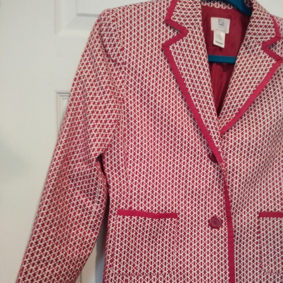 Apt. 9 Red Blazer size 6p - Picture 4 of 4